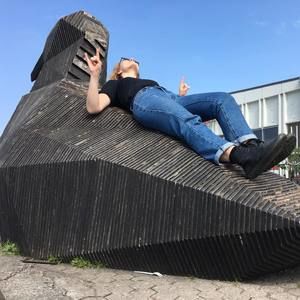 Meet your Posher, Carrie